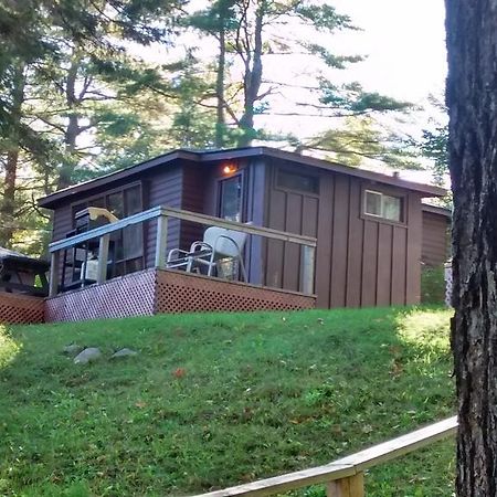 The Pines Cottage Resort Oxtongue Lake Cameră foto
