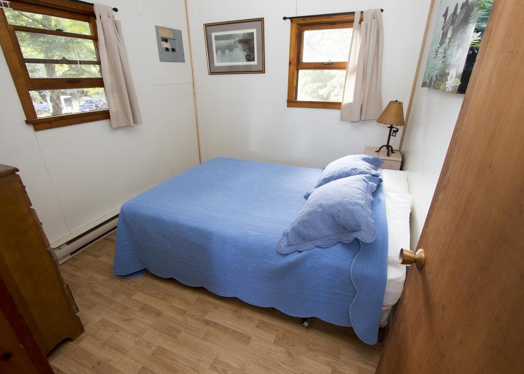 The Pines Cottage Resort Oxtongue Lake Exterior foto